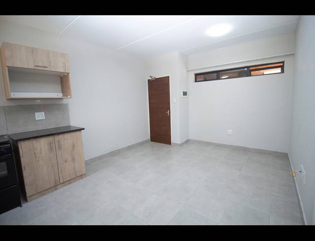 2 BEDROOM APARTMENT TO LET IN KENLEAF
